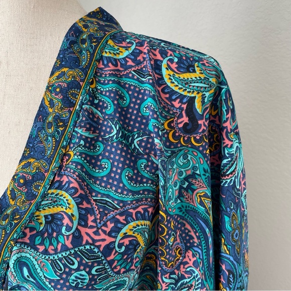 Elegant Blue Paisley Maxi Dress - Picture 4 of 8